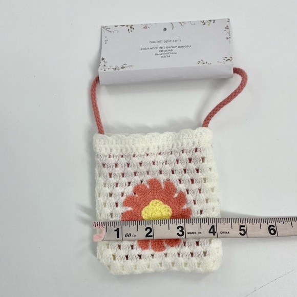 NWT Haute Hippie Granny Square Bobo Flower Power Small cell phone lipgloss bag - Picture 5 of 6